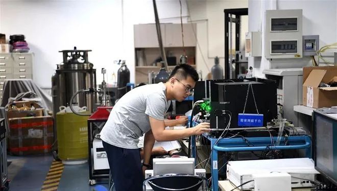 重磅！政治局集体学习量子科技，这些公司要站上风口|量子科技|潘建伟|量子计算机|量子|量子计算