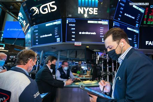 美股周四反弹但中概股下挫 阿里跌超6% 拼多多跌7%|美联储|股价